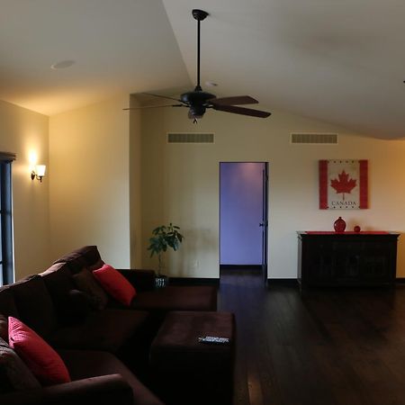 Mission Hill Lake View Villa West Kelowna Dış mekan fotoğraf
